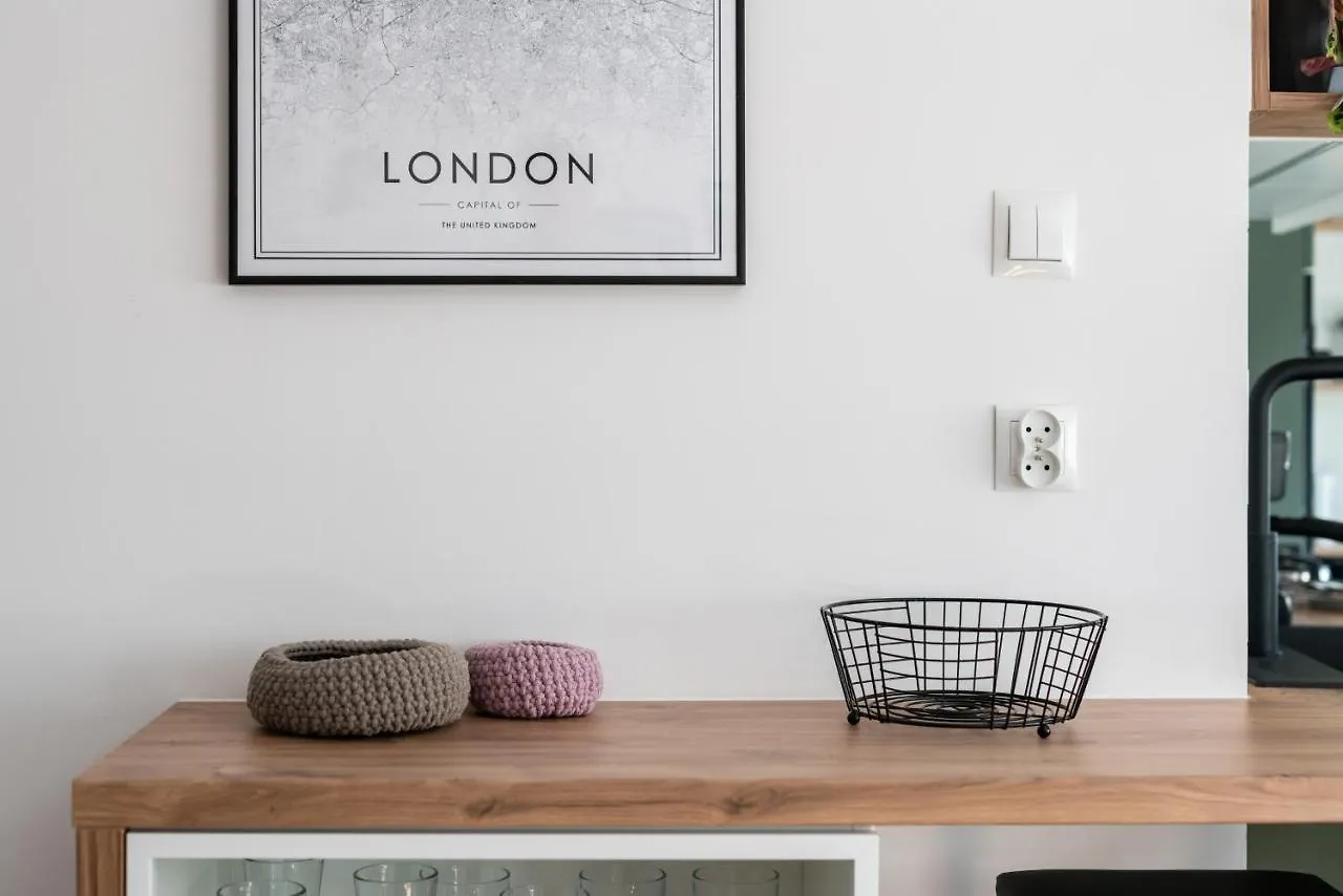 Nature & Green Apartment Poznan By Noclegi Renters Polonya