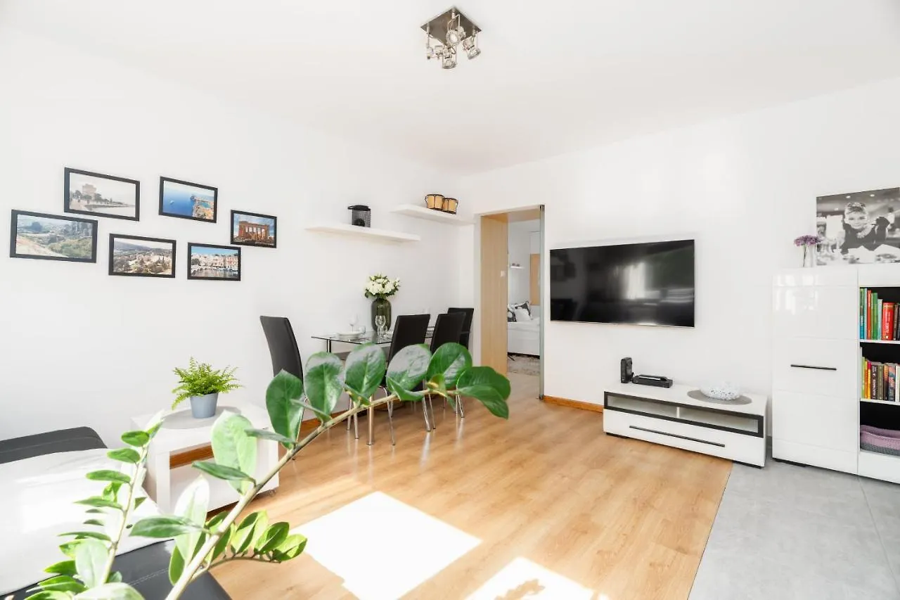 Nature & Green Apartment Poznan By Noclegi Renters